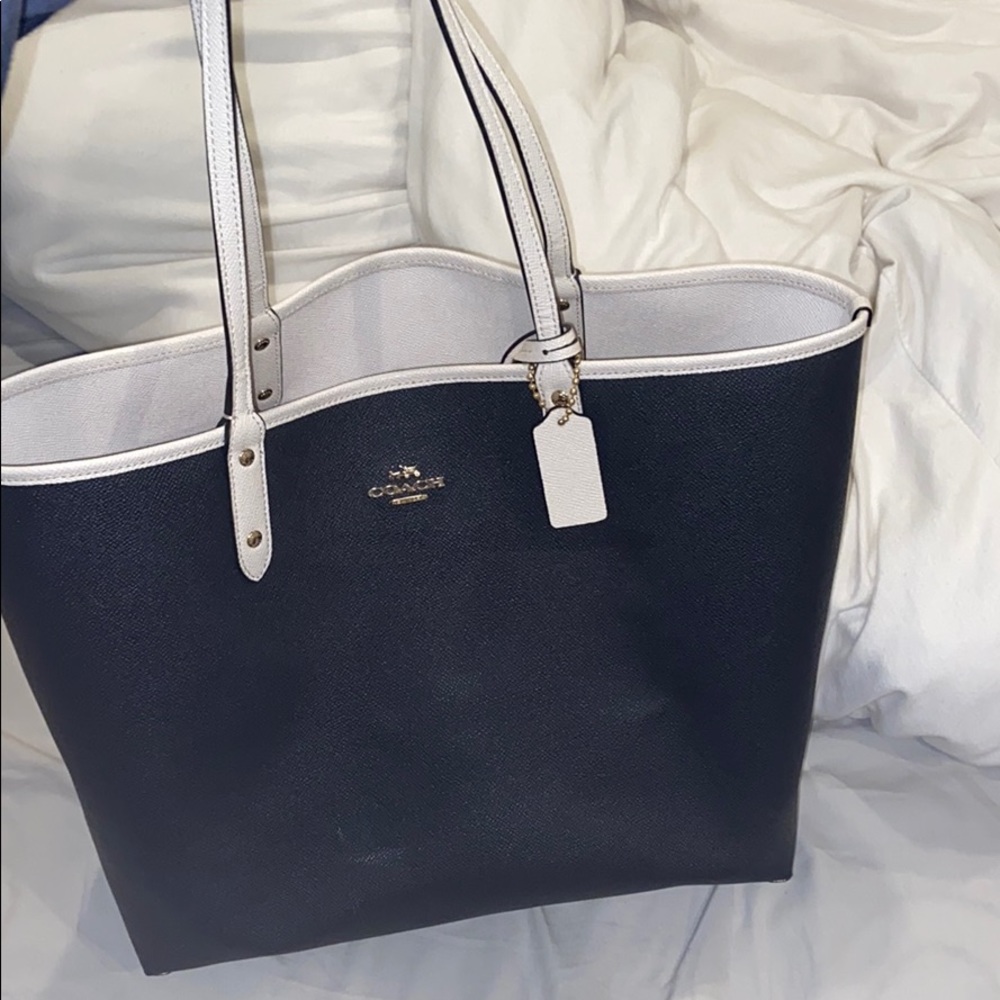 Reversible COACH tote bag
